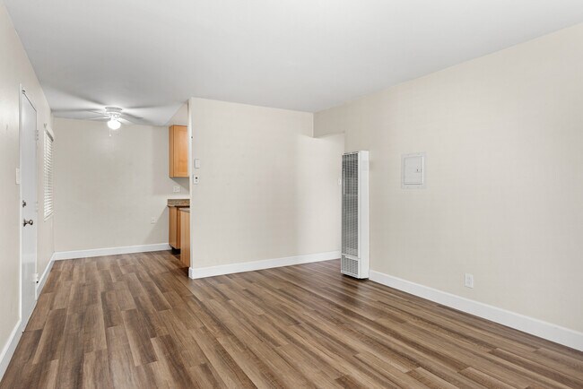 Building Photo - 2555 Sir Francis Drake Blvd