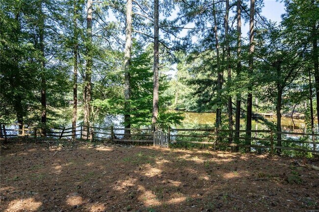 Building Photo - 2843 Pine Meadow Dr