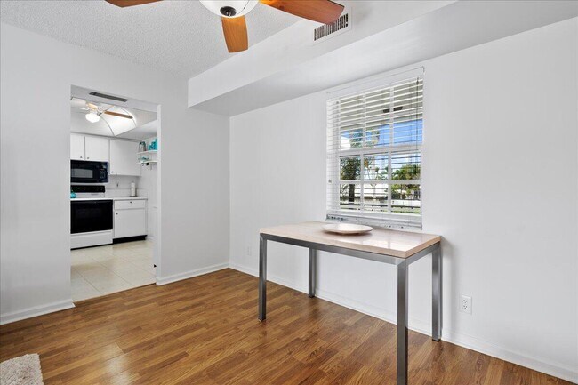 Building Photo - 1250 Sugar Sands Blvd