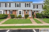 Building Photo - 17 Begonia Ct