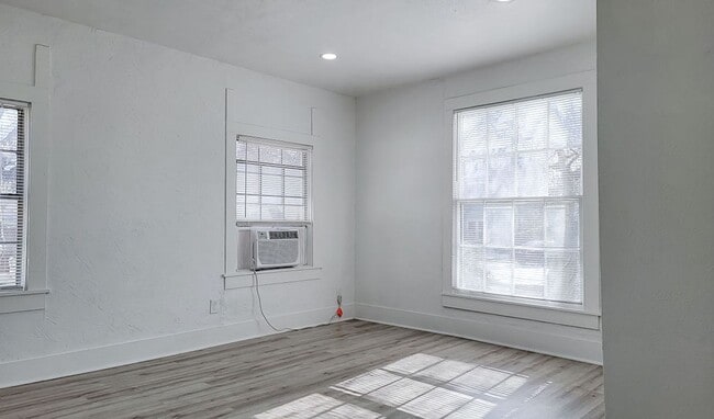 Building Photo - Charming 1-Bedroom Apartment in Sherman!