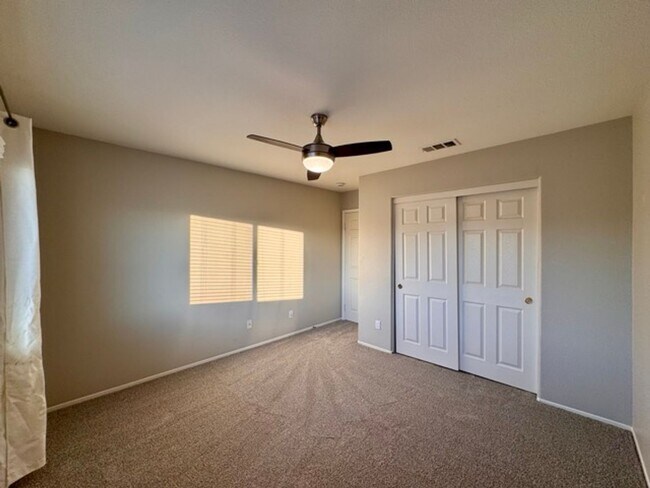Building Photo - Beautiful 4 bedroom two story house with RV parking for LEASE in Murrieta!