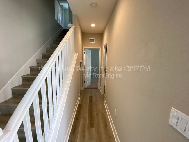 Building Photo - 17539 Beachwood Rd