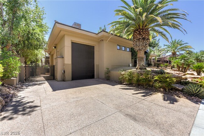 Building Photo - 1501 Foothills Village Dr