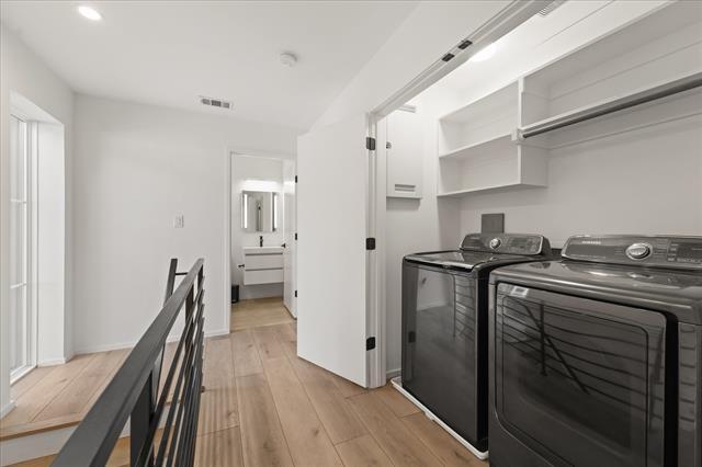 Building Photo - 2001 N Prairie Ave