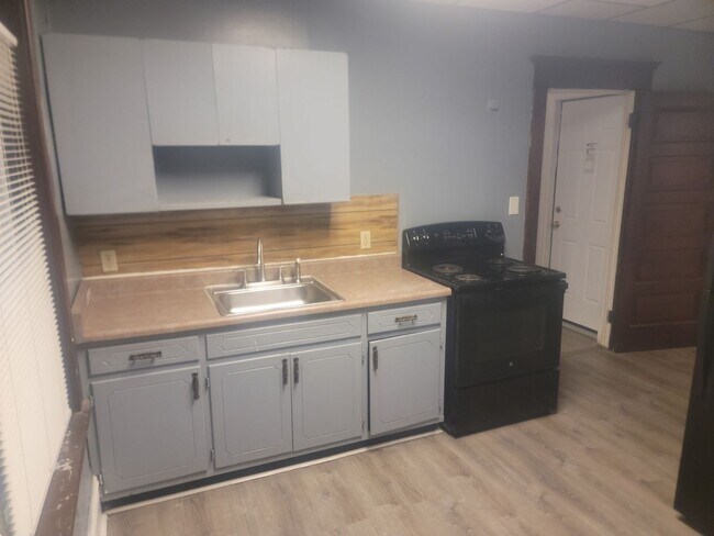 Building Photo - 19 S 19th St