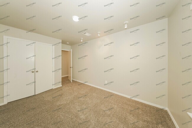 Building Photo - 600 SW 149th Pl