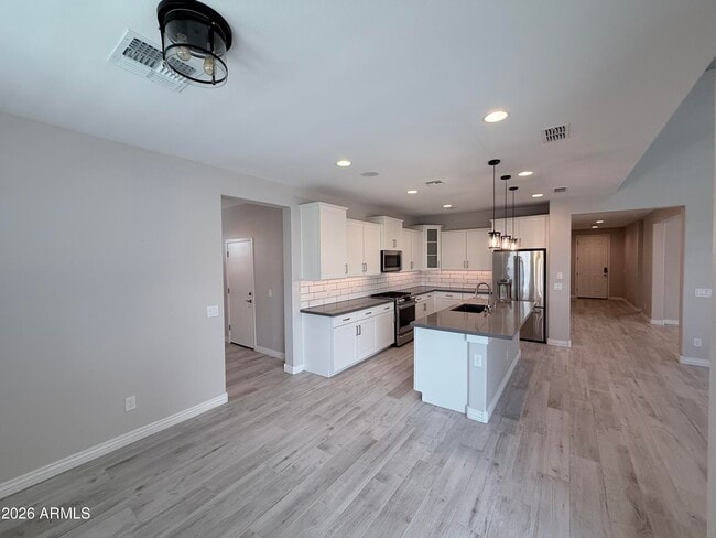 Building Photo - 25509 N 140th Dr
