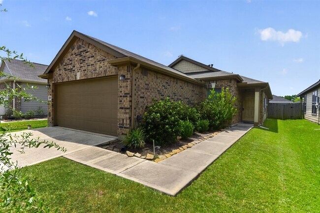 Building Photo - 6014 Wakanda Ln