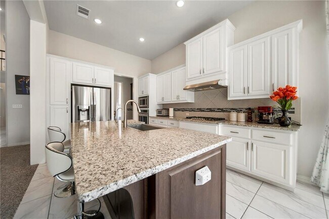 Building Photo - 253 Fannin Battleground Ln