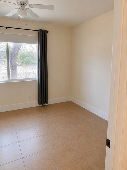 Guest Bedroom 1 - 1332 E Galvin St