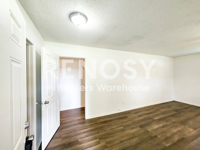 Building Photo - 1307 Dwinnell St