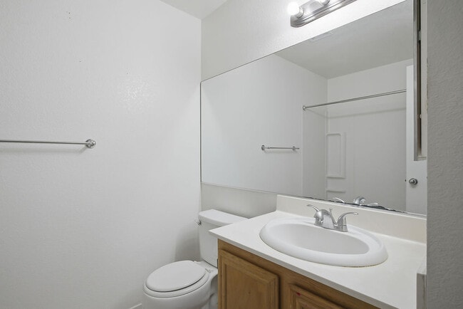 Building Photo - 1908 Mountain Hills Ct