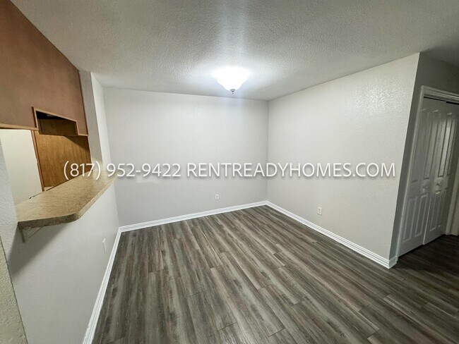 Building Photo - 8110 Skillman St