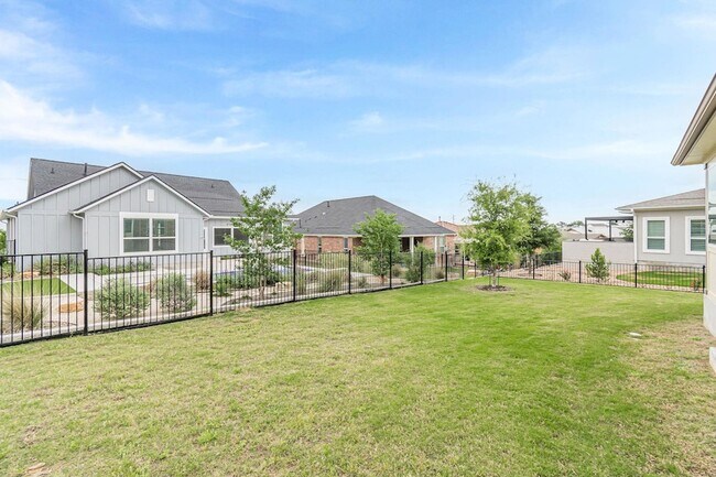 Building Photo - 144 Trotting Bear Ln