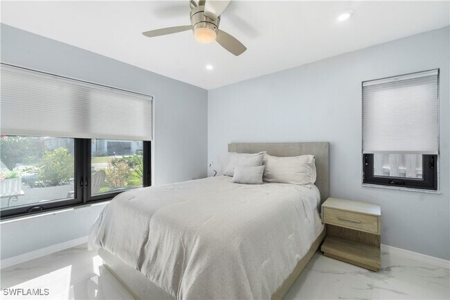 Building Photo - 659 108th Ave N