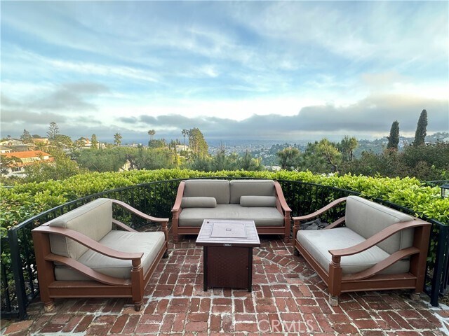 Building Photo - 7930 Vulcan Dr