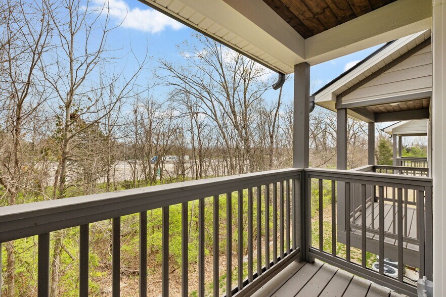 Building Photo - 2109 Chadwell Retreat Dr