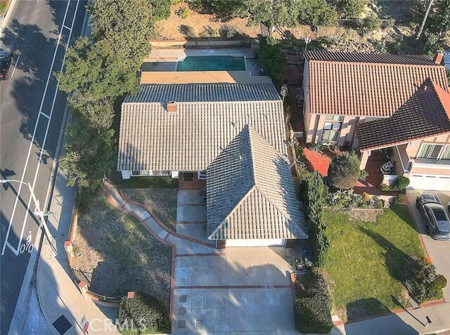Building Photo - 23862 Country View Dr