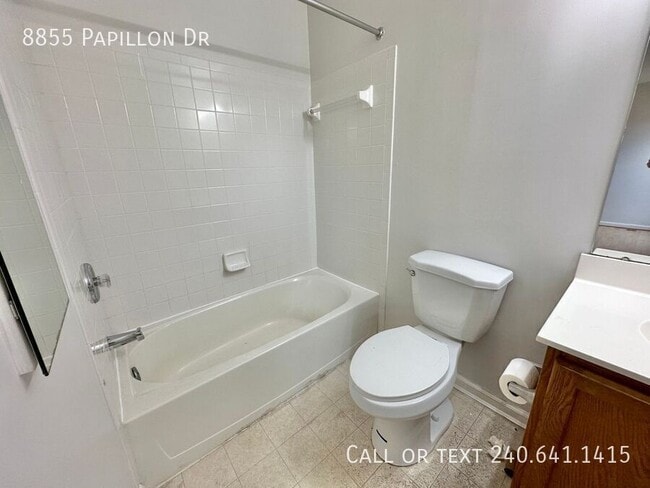 Building Photo - 8855 Papillon Dr