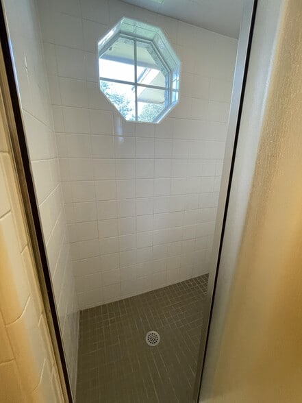 Master Shower - 6800 N 8th St