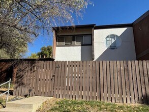 Building Photo - ALL PROSPECTIVE TENANTS MUST SUBMIT A $58 ...