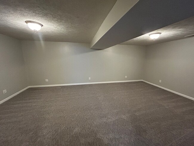 Building Photo - 7354 Mercy Ln