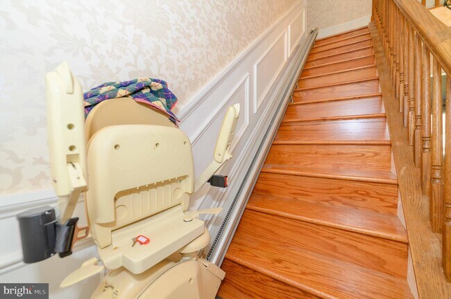 Building Photo - 4708 Randolph Ct