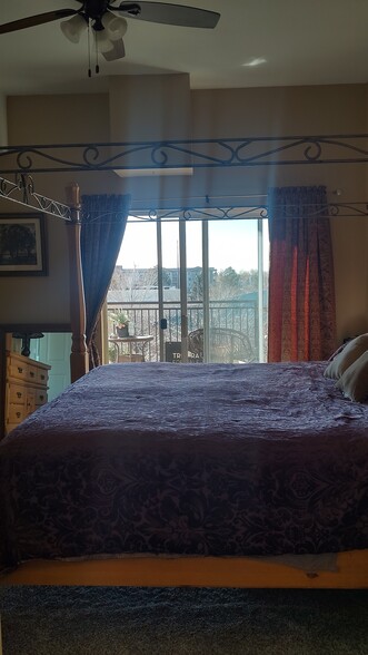 King size bed and bedding - 15475 Andrews Dr