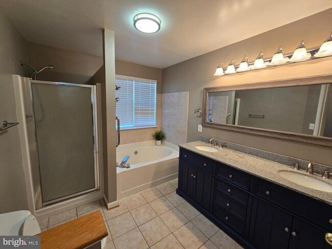 Building Photo - 4146 Cutty Sark Rd