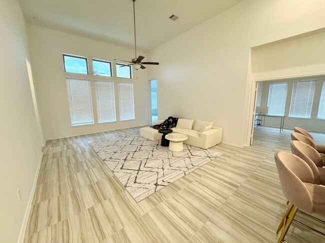 Building Photo - 20403 Laila Manor Ln