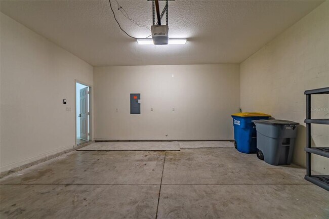 Building Photo - 528 Jasmine Way