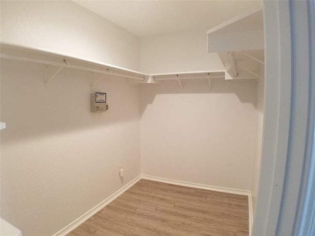 Building Photo - 11208 Blairview Ln