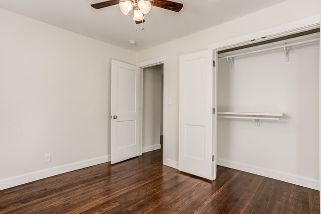 Building Photo - 4732 W 61st Terrace
