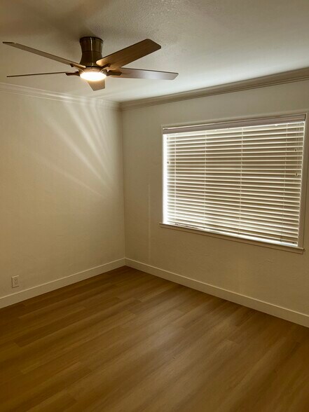 Bedroom - 596 N 2nd St