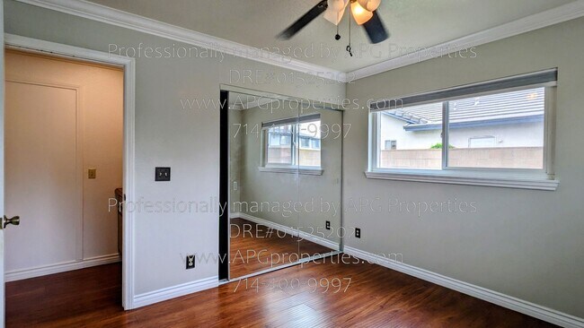 Building Photo - 15068 Mountain Spring St