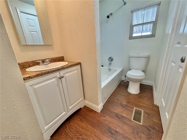 Building Photo - 5239 Ocala Ln