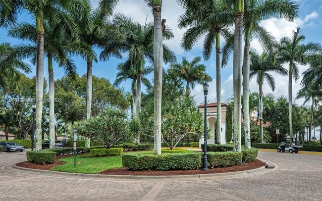 Building Photo - 4974 SW 166th Ave