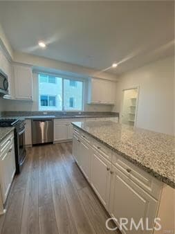 Building Photo - 177 Steely