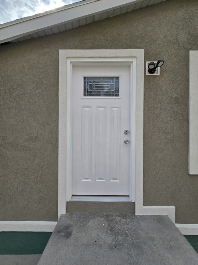 Building Photo - 220 Liberty St