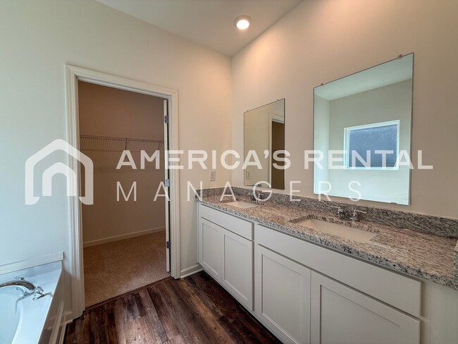 Building Photo - New Construction Home for Rent in Kimberly...