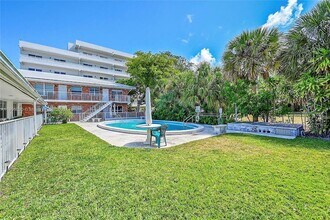 Building Photo - 3217 NE 11th St