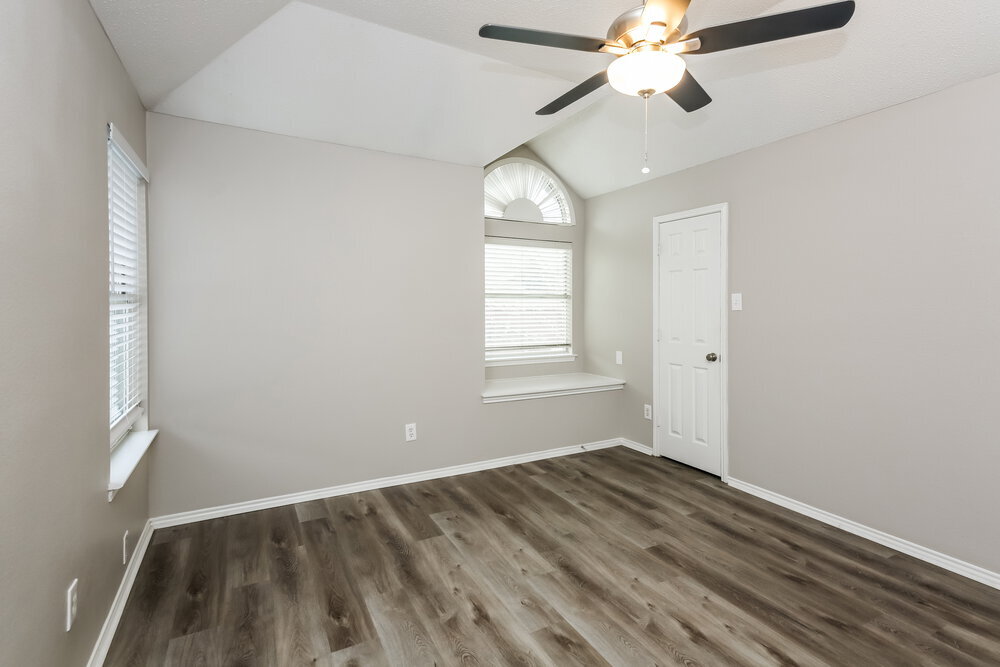 Building Photo - 524 Timber Way Dr