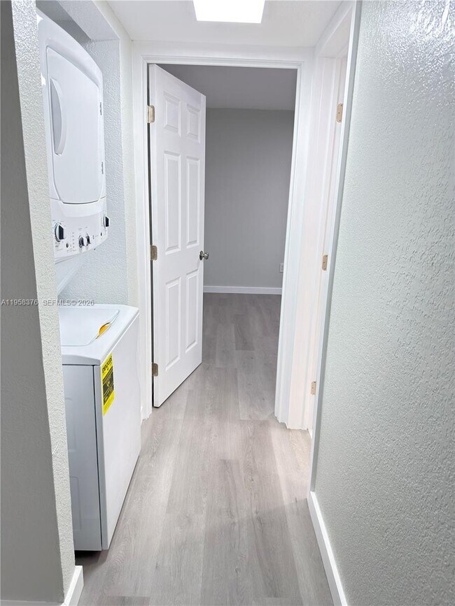 Building Photo - 18206 Mediterranean Blvd