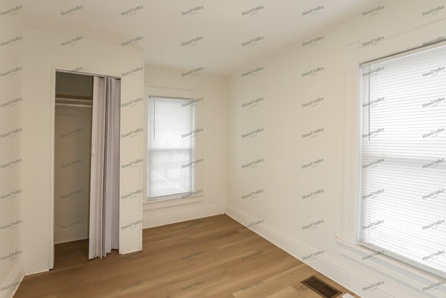 Building Photo - 1046 Sandusky Ave