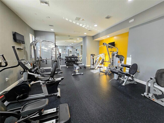 Building Photo - 9731 NW 10 Terrace