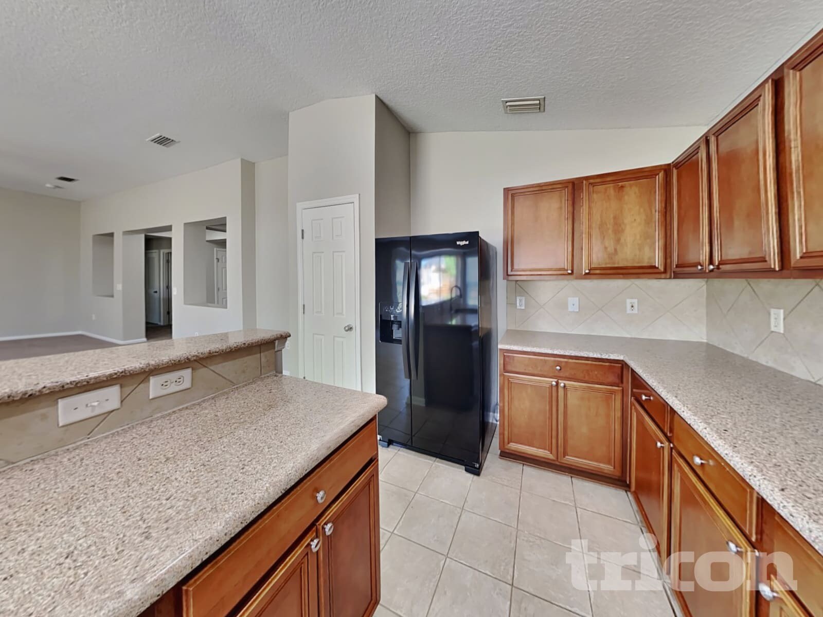 Building Photo - 11238 Justin Oaks Dr N