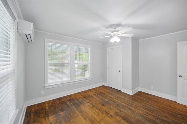 Building Photo - 1403 Clifford Ave