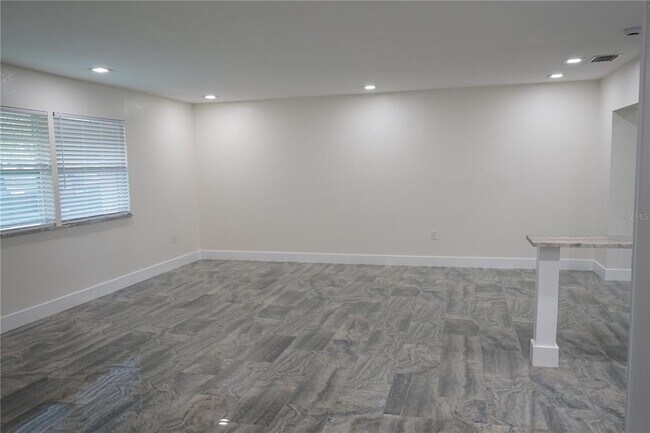 Building Photo - 1618 Cherry Hills Dr