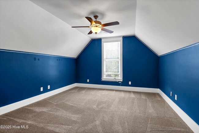Building Photo - 2065 Shelmore Way